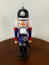 画像をギャラリービューアに読み込む, くるみ割り人形 製造中止の商品です
